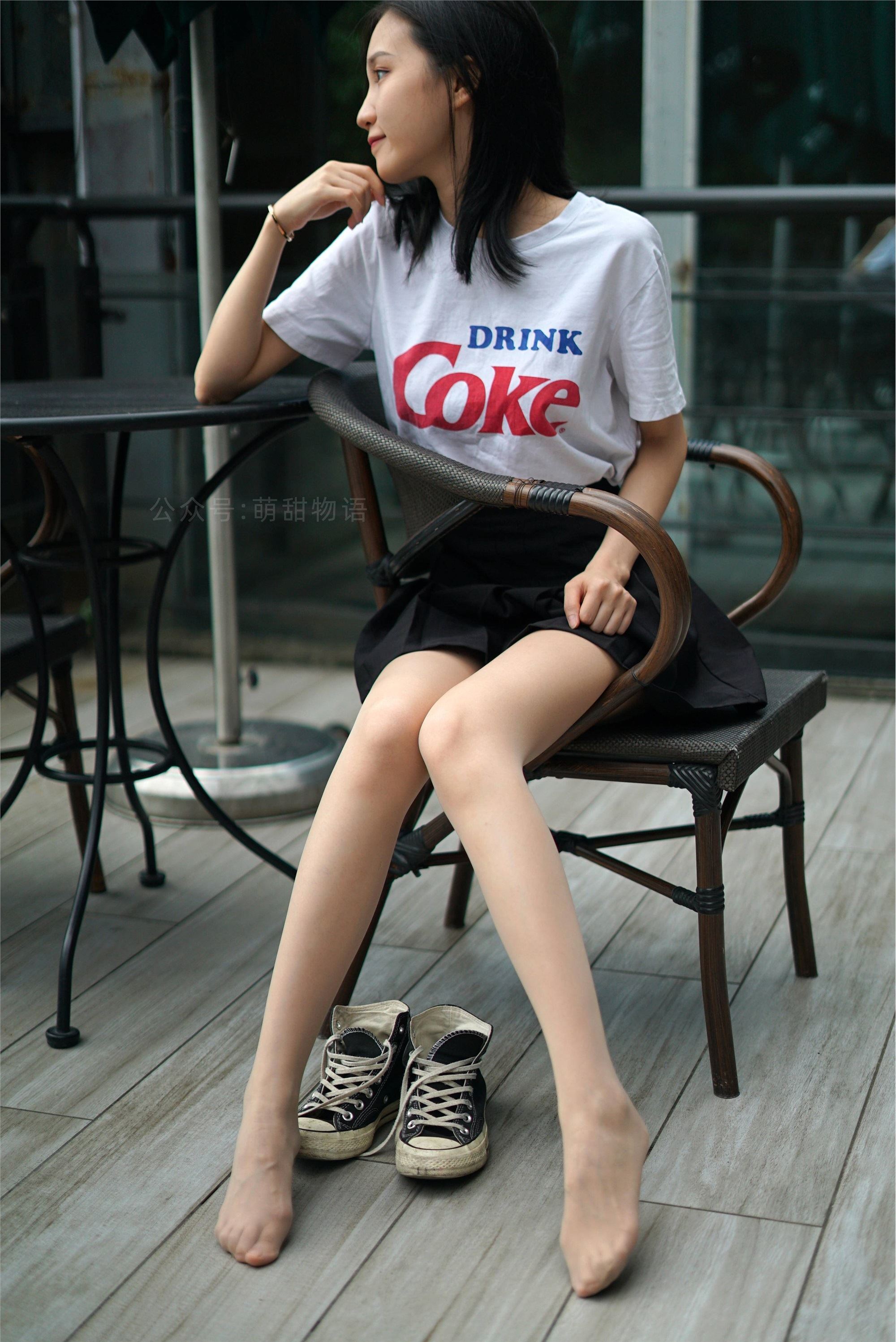 萌甜物语 XM107《清纯百褶裙-腿腿》